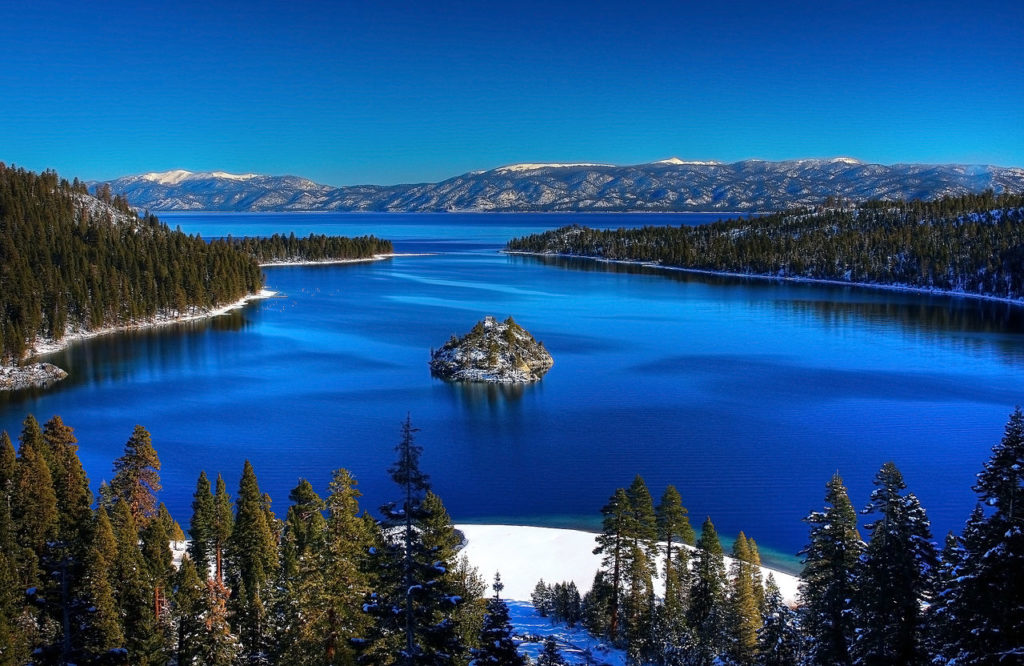 Emerald Bay panyanja ya Tahoe.